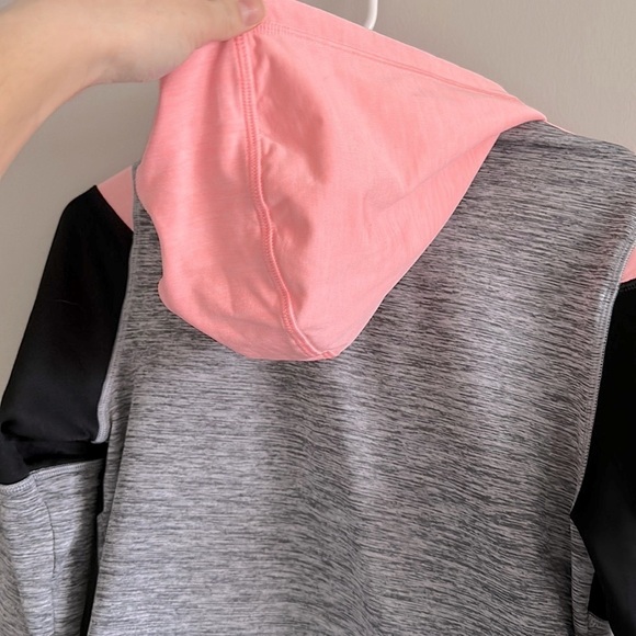 H&M hooded long sleeve fleece jacket - Picture 7 of 7